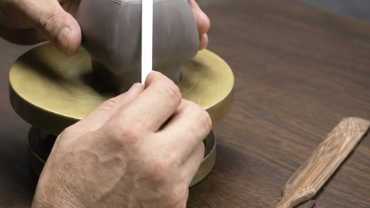 Hand-built Yinao workshop process
